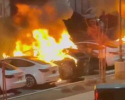 ФБР и Tesla укрепляют сотрудничество для безопасности в США и Колорадо fbr i ukreplyayut sotrudnichestvo dlya bezopasnosti v ssha i kolorado-t-nw-ru-174298352000-0