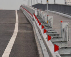 Легкомоторный самолет благополучно приземлился на трассе Вологодской области Открыт новый мост через Новинский