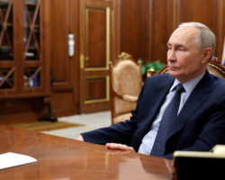 Владимир Путин почтил память Ларисы Голубкиной и её вклад в культуру России vladimir putin pochtil pamyat larisy golubkinoj i eyo vklad v kulturu rossii-t-nw-ru-174284415400-0