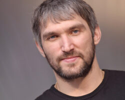 Александр Овечкин и Вашингтон Кэпиталз заряжаются энергией перед матчем с Бостон Брюинс aleksandr ovechkin i vashington kepitalz zaryazhayutsya energiej pered matchem s boston bryuins-t-nw-ru-174350863600-0