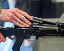 Александр Перенджиев о СВО - частичное завершение к 2025 году и риски Военно-спортивные состязания Кузница патриотов в Москве