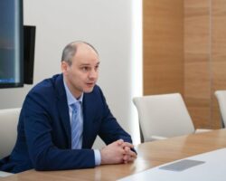 Денис Паслер анонсировал создание 7 новых кластеров в колледжах Урала denis pasler anonsiroval sozdanie 7 novyh klasterov v kolledzhah urala-t-nw-ru-174538408500-0