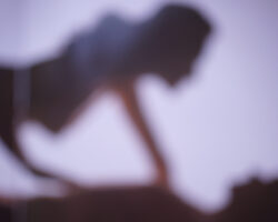 Екатерина Макарова и Милана Соколова делятся секретами страсти BlurredBackgroundSilhouettesOfACoupleInLoveAMan