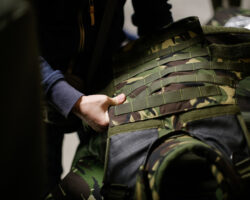 fsb raskryla shemu kontrabandy ekipirovki ratnik i 6b45 v kitaj-t-nw-ru-174519457500-0