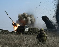 Курская область горит, а ВСУ теряют контроль над Горналом и Олешней kurskaya oblast gorit a vsu teryayut kontrol nad gornalom i oleshnej-t-nw-ru-174565800100-0