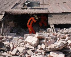 МЧС России и международные спасатели помогают Мьянме после разрушительного землетрясения mchs rossii i mezhdunarodnye spasateli pomogayut myanme posle razrushitelnogo zemletryaseniya -t-nw-ru-174350202200-0