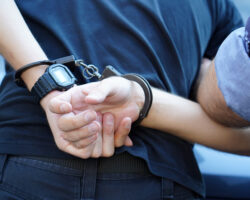 Мещанский суд вынес постановление об аресте Филипова Д.Н. по статье 275 УК РФ Учения вневедомственной охраны в столичной школе №1297