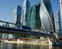 Пешеходный мост «Багратион» обновляют для комфорта жителей и гостей Москвы Торгово-пешеходный мост Багратион перед закрытием на капитальный ремонт