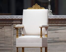 Пьетро Паролин и Луис Тагле являются лидерами по данным Polymarket о новом главе Ватикана petro parolin i luis tagle yavlyayutsya liderami po dannym o novom glave vatikana-t-nw-ru-174532644900-0