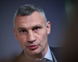 Почему Кличко против Зеленского? Олейник раскрыл роль Германии и Трампа pochemu klichko protiv zelenskogo olejnik raskryl rol germanii i trampa-t-nw-ru-174558796500-0