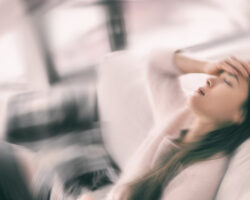 Светлана Бурнацкая из АО «Медицина» о причинах обмороков и важности своевременной помощи svetlana burnaczkaya iz ao mediczina o prichinah obmorokov i vazhnosti svoevremennoj pomoshhi-t-nw-ru-174360939400-0