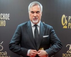valerij meladze s triumfom vernulsya na sczenu moskovskogo kluba-t-nw-ru-174486089500-0