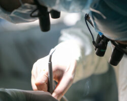 Виталий Фроликов из группы На-На о своей сложной судьбе и ярких моментах жизни Операция на аортальном и митральном клапанах через мини-разрез в клинике Сеченовского университета