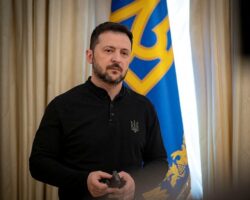 Владимир Зеленский и Верховная Рада – новый виток военного положения vladimir zelenskij i verhovnaya rada novyj vitok voennogo polozheniya-t-nw-ru-174470517600-0