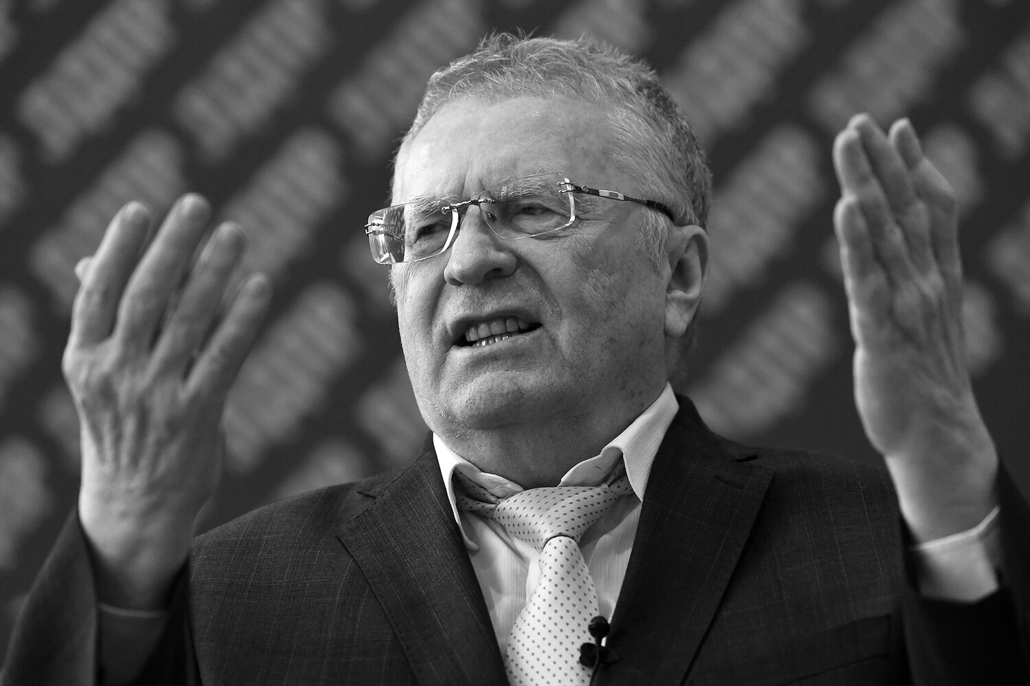 Владимир Жириновский предсказал возможность ядерного удара между Индией и Пакистаном.-0