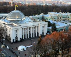 Юлия Тимошенко в ярости из-за ЛГБТ-феста в пасхальные дни yuliya timoshenko v yarosti izza lgbtfesta v pashalnye dni-t-nw-ru-174500864900-0