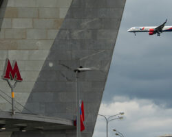 Аэропорт Внуково возобновил работу, Артем Кореняко сообщил о снятии ограничений Zillo