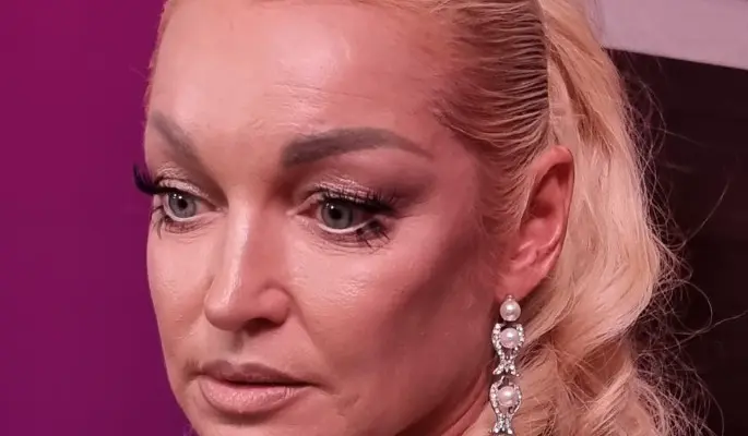 Избранник дочери Волочковой оказался злостным должником