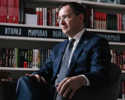 Дмитрий Песков и Александр Бастрыкин о беспрецедентных угрозах семье Мединского dmitrij peskov i aleksandr bastrykin o bespreczedentnyh ugrozah seme medinskogo-t-nw-ru-174851340200-0