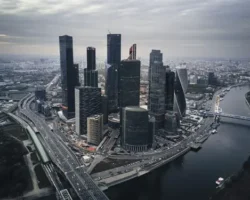 fernan kartajzer voshitilsya krasnoj ploshhadyu ermitazhem i atmosferoj moskvy-t-nw-ru-174858719900-0