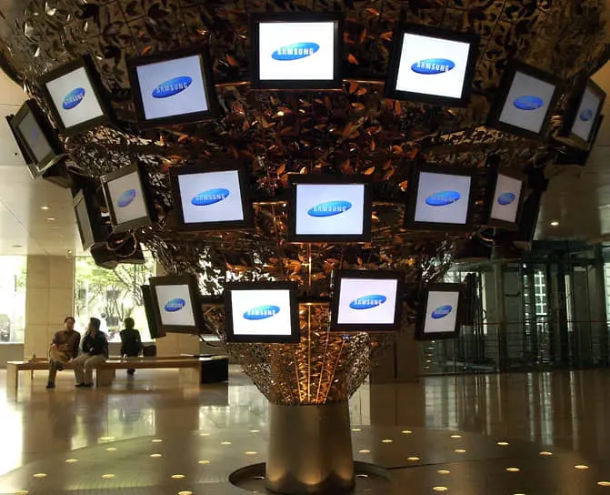 Samsung Display и крупнейшие золотодобытчики обсуждают новые подходы к развитию-0