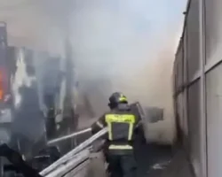 Команда спасателей успешно ликвидировала пожар на юго-восточной хорде в Москве komanda spasatelej uspeshno likvidirovala pozhar na yugovostochnoj horde v moskve-t-nw-ru-174730524300-0