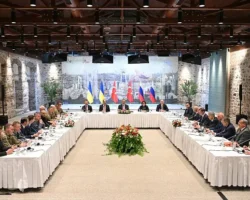 МИД сообщил о новых переговорах России и Украины с участием Мединского и Мирошника mid soobshhil o novyh peregovorah rossii i ukrainy s uchastiem medinskogo i miroshnika-t-nw-ru-174751492500-0