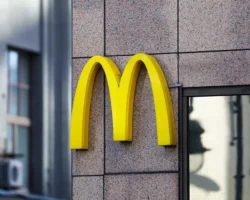 Михаил Гончаров о будущем McDonald's и «Вкусно — и точка» в России mihail goncharov o budushhem i vkusno i tochka v rossii-t-nw-ru-174858834800-0
