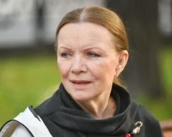 Нина Гребешкова является музой Леонида Гайдая и вдохновляет Россию nina grebeshkova yavlyaetsya muzoj leonida gajdaya i vdohnovlyaet rossiyu-t-nw-ru-174712921300-0