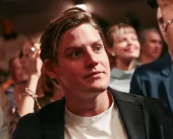 Павел Табаков и Ксения Ермоленко делятся солнечными фото и эмоциями в Instagram pavel tabakov i kseniya ermolenko delyatsya solnechnymi foto i emocziyami v -t-nw-ru-174793865800-0