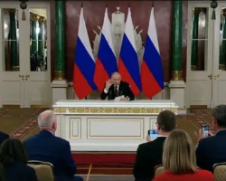 Путин предлагает переговоры, делая ставку на Трампа или уступая Зеленскому putin predlagaet peregovory delaya stavku na trampa ili ustupaya zelenskomu-t-nw-ru-174697067800-0