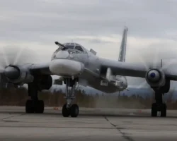 Совместные учения ВКС России и Северного флота успешно стартовали в Баренцевом море sovmestnye ucheniya vks rossii i severnogo flota uspeshno startovali v barenczevom more-t-nw-ru-174773859900-0