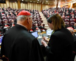 Ватикан готовится к Конклаву, передавая символы эпохи Папы Франциска vatikan gotovitsya k konklavu peredavaya simvoly epohi papy francziska-t-nw-ru-174655031200-0