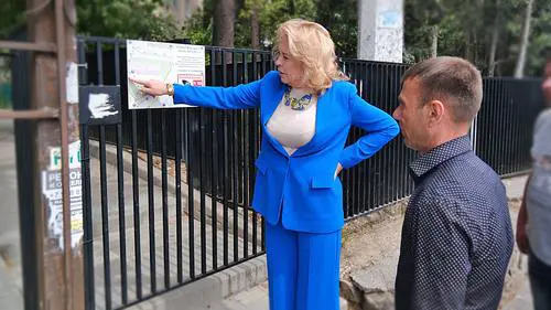 Сенатор в Ялте принюхался к проходу, превращенному в туалет