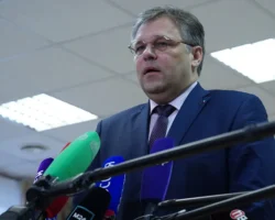 Загадочная смерть Портнова ставит под угрозу секреты Януковича и Зеленского zagadochnaya smert portnova stavit pod ugrozu sekrety yanukovicha i zelenskogo-t-nw-ru-174782375200-0