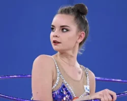 dina averina i dmitrij solovyov perezhivayut garmoniyu serdecz v lednikovom periode-t-nw-ru-174880748900-0