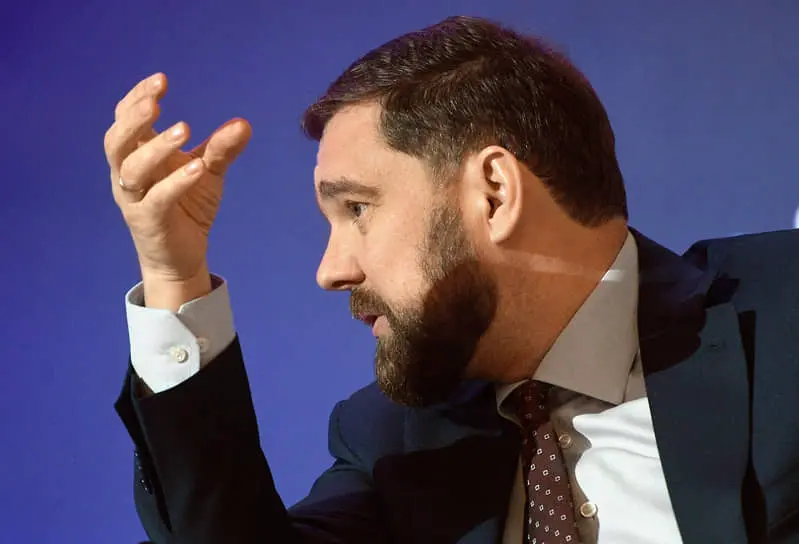 Игорь Баринов в Совете Федерации отметил рекордный рост гражданской идентичности россиян-0