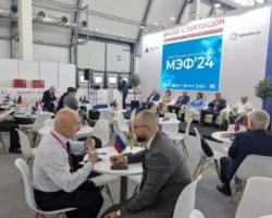 na innoprom2025 v ekaterinburge minpromtorg i 37 stran planiruyut novshestva-t-nw-ru-0