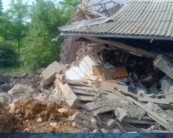 Предварительные итоги расследования обрушения спортзала в школе Артёма озвучил Вячеслав Квон predvaritelnye itogi rassledovaniya obrusheniya sportzala v shkole artyoma ozvuchil vyacheslav kvon-t-nw-ru-174888359200-0