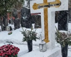 Сергей Михалков обрел вечный покой на Новодевичьем среди великих России sergej mihalkov obrel vechnyj pokoj na novodevichem sredi velikih rossii-t-nw-ru-0