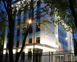 Школы Москвы засияют благодаря проекту "Моя школа" shkoly moskvy zasiyayut blagodarya proektu moya shkola-t-nw-ru-0