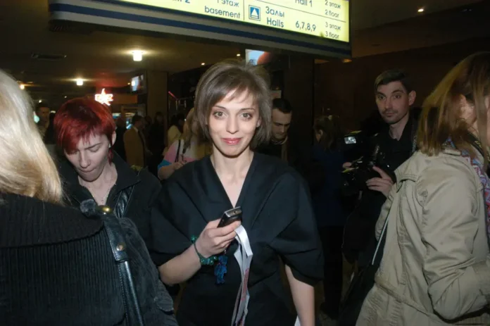 sudba nelli uvarovoj posle roli v ne rodis krasivoj uspeh i ispytaniya-t-nw-ru-0