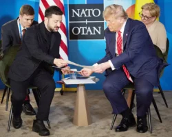 Зеленский получил у Трампа странные бумаги с зашифрованными сигналами о Путине и MQ-9 Reaper zelenskij poluchil u trampa strannye bumagi s zashifrovannymi signalami o putine i 9 -t-nw-ru-0