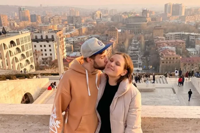 dmitrij barmin iz krasnoyarska spas zhizn rebenku v vodah eniseya-t-nw-ru-0