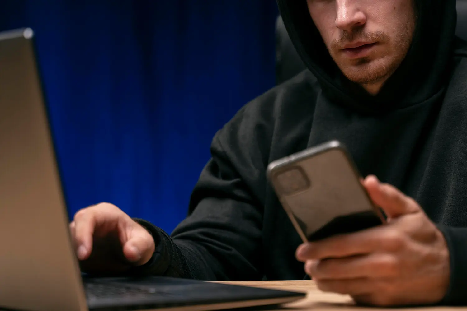 Михаил Савельев из Ростелеком рассказал о новых угрозах от F6 и SuperCard-0