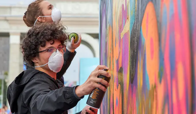 Лучшие эскизы рисунков выбраны для оформления 15 библиотек и культурных центров Москвы