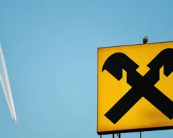 Раффайзенбанк, Елена Козина и Strabag рассматривают решение по долгу raffajzenbank elena kozina i rassmatrivayut reshenie po dolgu-t-nw-ru-0