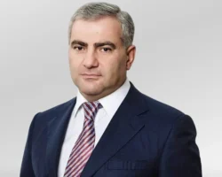 В Ереване силовики пришли в офис «Электрических сетей Армении» Самвела Карапетяна v erevane siloviki prishli v ofis elektricheskih setej armenii samvela karapetyana-t-nw-ru-0