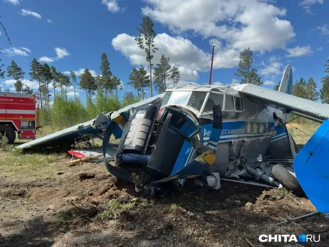 Самолет сильно пострадал при посадке | Источник: Олег Фёдоров / CHITA.RU