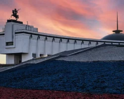 Август в Музее Победы предлагает бесплатные кинопоказы фильмов Эйзенштейна, Маргелова и Микаяна avgust v muzee pobedy predlagaet besplatnye kinopokazy filmov ejzenshtejna margelova i mikayana-t-nw-ru-0